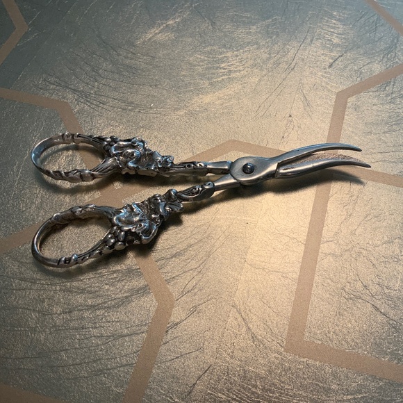 Antique Ladies Parlor/Desk Baroque Solid Sterling Scissors - Picture 1 of 10